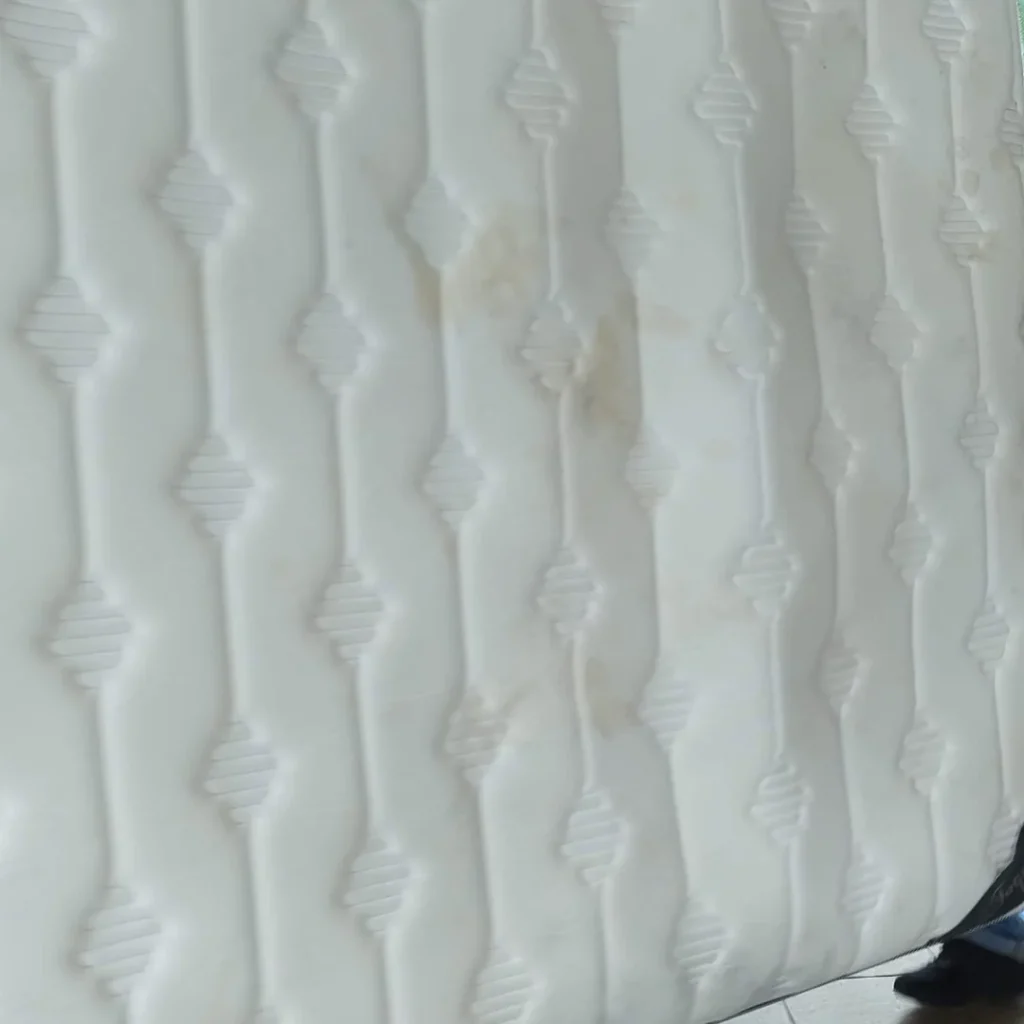 Limpeza de colchões em Caraguatatuba, SP: Durma melhor com a limpeza profunda da Guigenização Limpeza de colchões em Caraguatatuba, SP: Durma melhor com a limpeza profunda da Guigenização