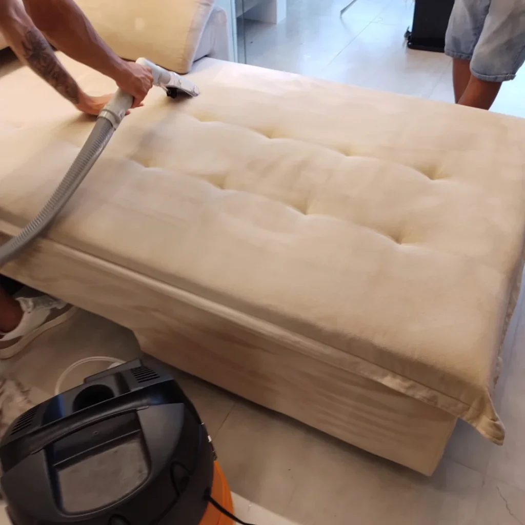 Limpeza de Sofás em Caraguatatuba, SP, Guigenização Limpeza de Sofás em Caraguatatuba, SP, Guigenização