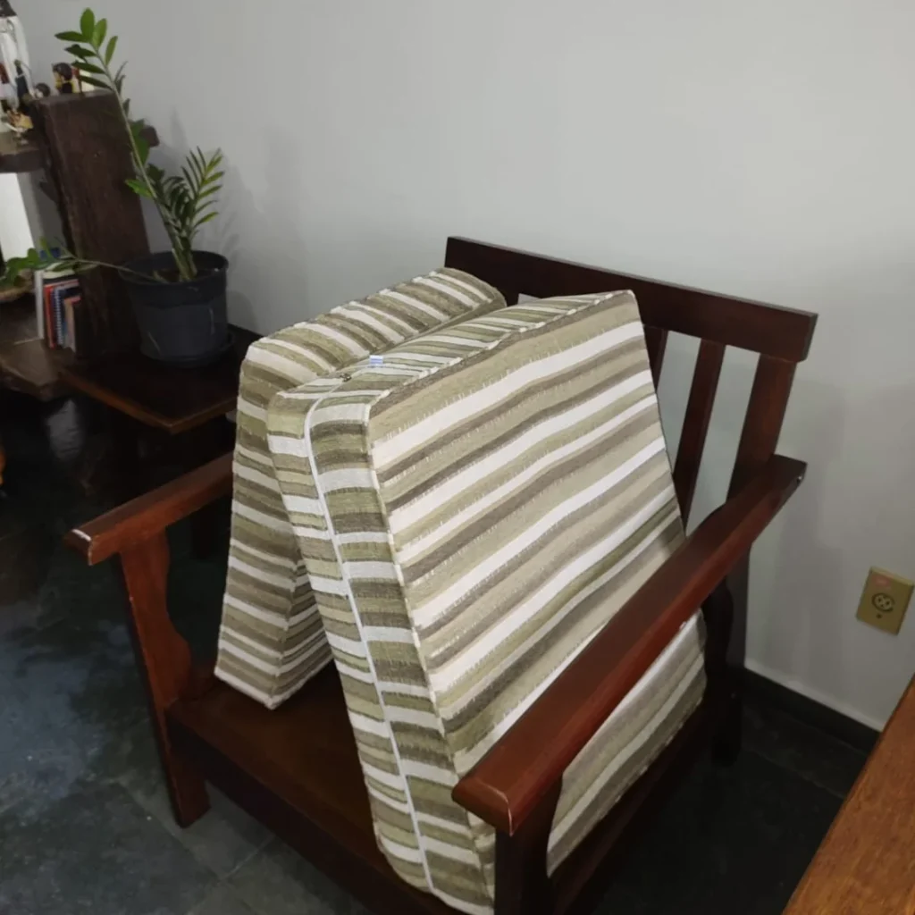 Especialista em Limpeza de Sofás em Caraguatatuba: A Guigenenização garante a limpeza profunda que seu estofado precisa. Especialista em Limpeza de Sofás em Caraguatatuba: A Guigenenização garante a limpeza profunda que seu estofado precisa.